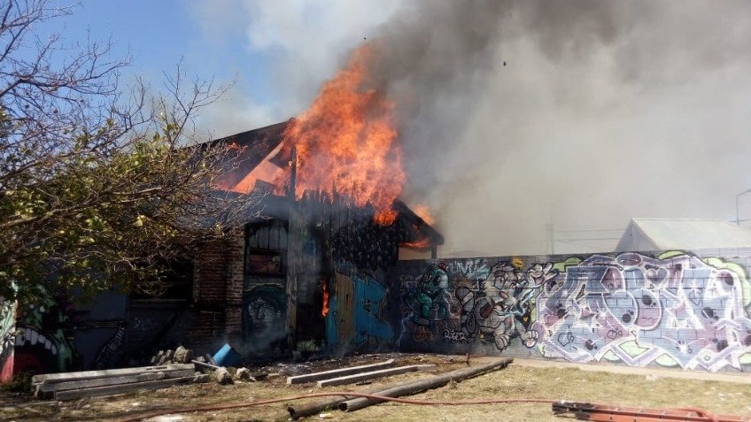 Gran incendio en la Ludoteca Municipal
